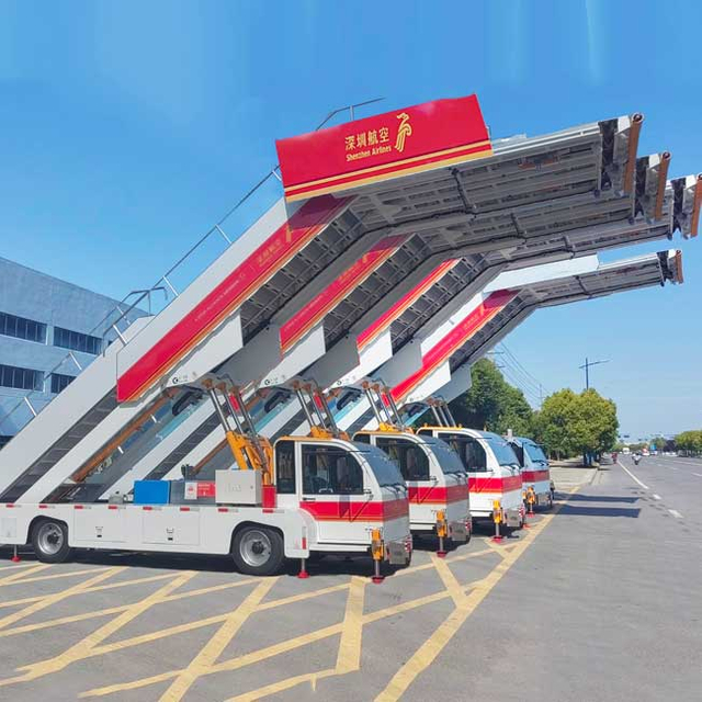 سلالم الركاب ذاتية الدفع الذاتي