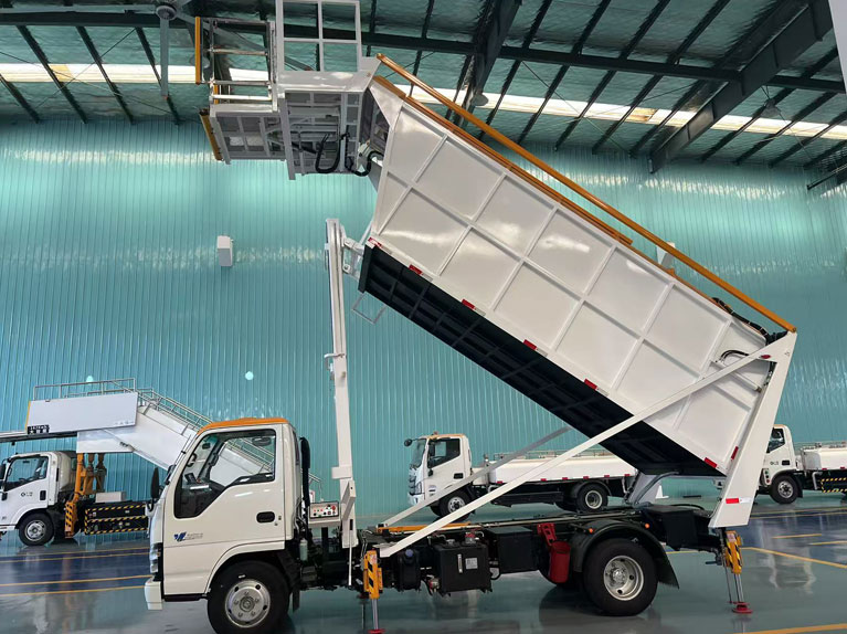 مركبة القمامة الطائرات