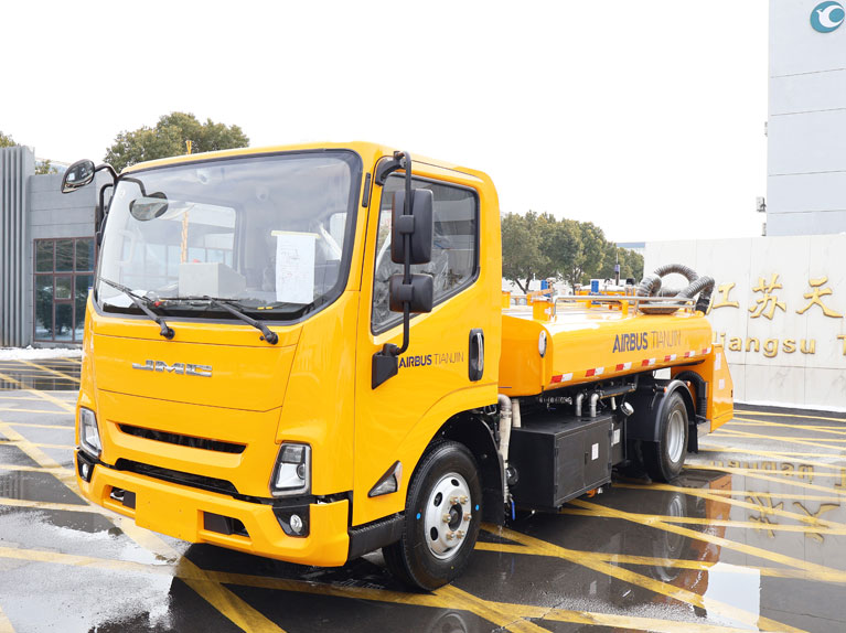 مركبة الصرف الصحي الطائرة