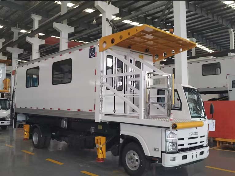رفع الركاب المعاق (Ambulift)