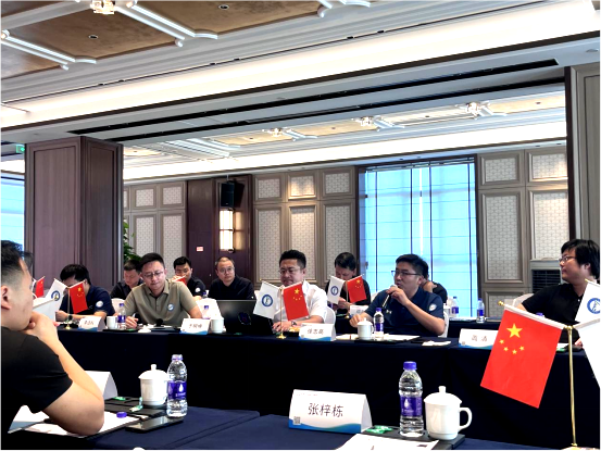 قمة G30 لصناعة القيادة غير المأهولة منخفضة السرعة