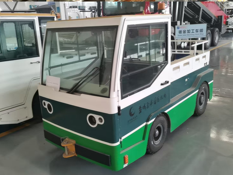 جرار سحب الأمتعة