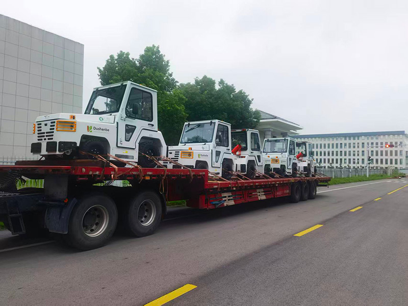 جرارات الأمتعة أو البضائع