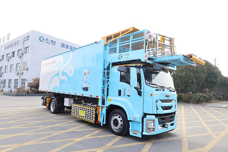 شاحنات تقديم الطعام الكهربائية